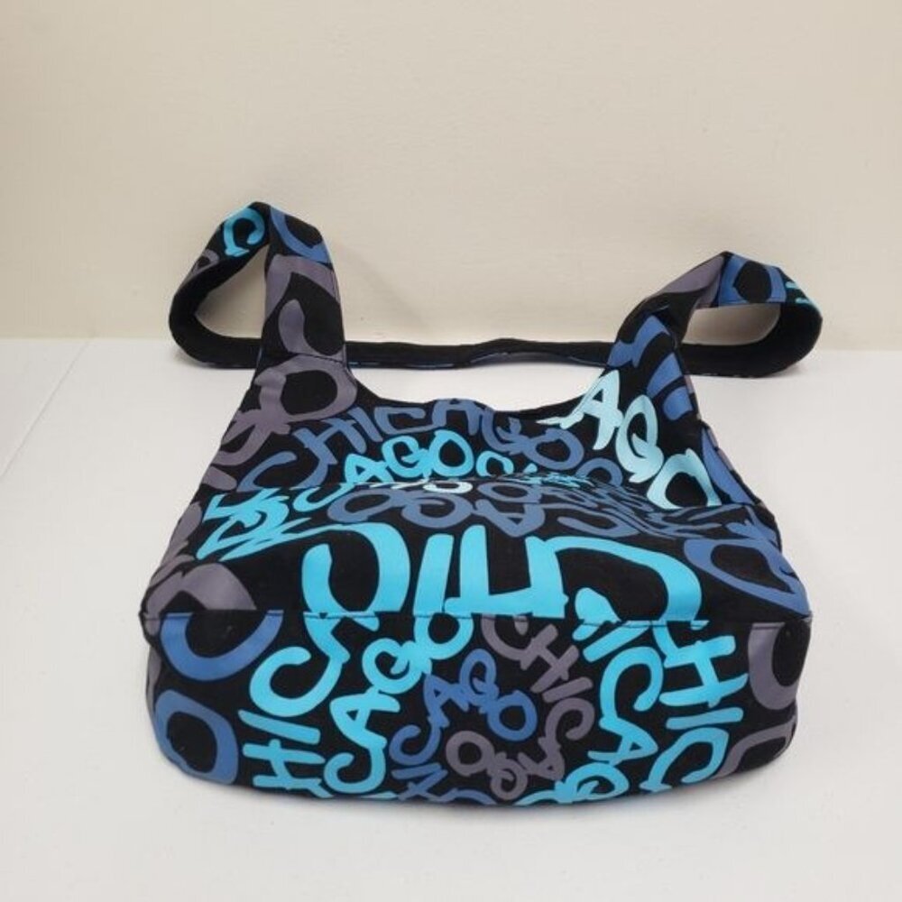 Robin Ruth Chicago Crossbody Bag - Picture 6 of 12